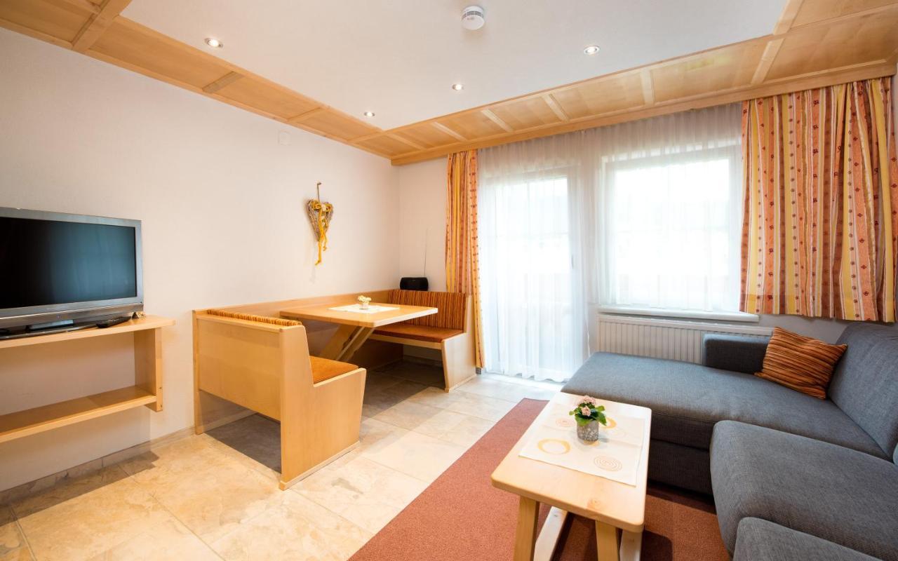 Tyroler Hof Hotel Graen Exterior photo