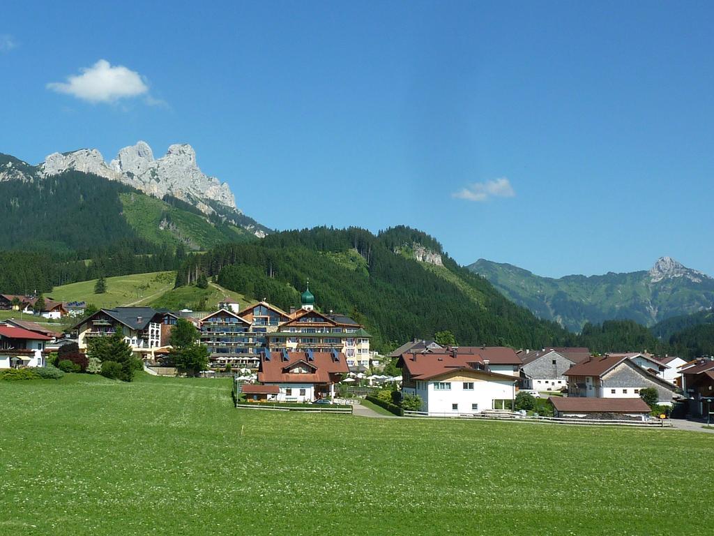 Tyroler Hof Hotel Graen Exterior photo